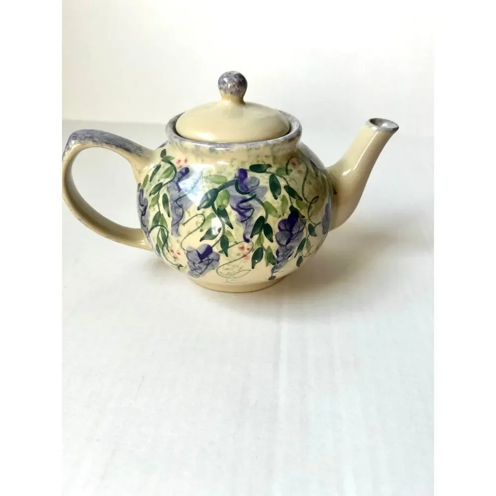 Yesteryears Fruity “God renews our strength” Pottery Teapot